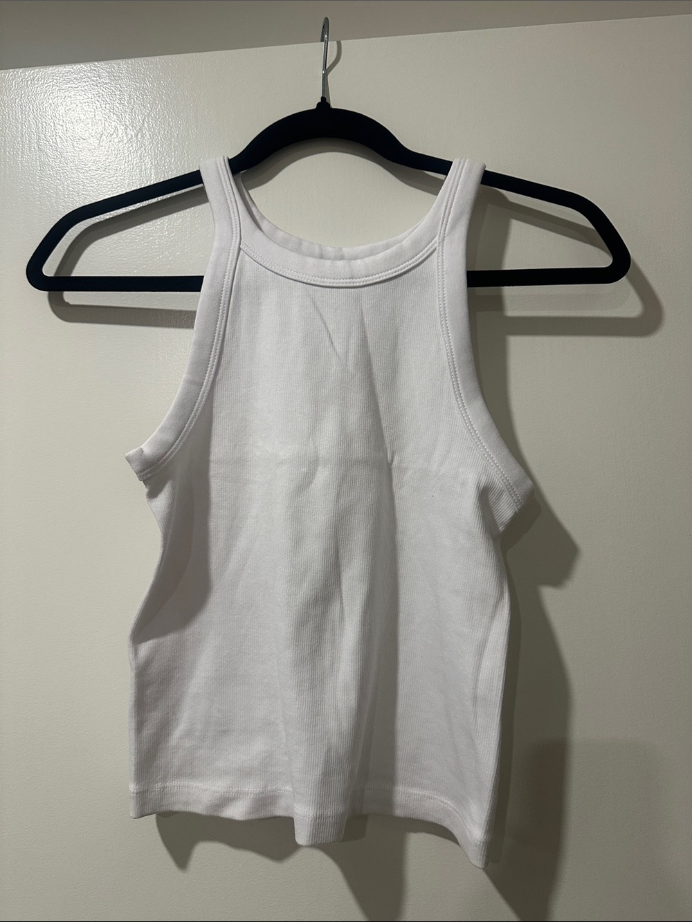 Zara Women’s White Ribbed Tank Top - Classic Sleeveless Style